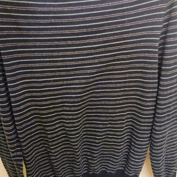 GAP Men's Cotton V neck stripe sweater - Picture 6 of 9